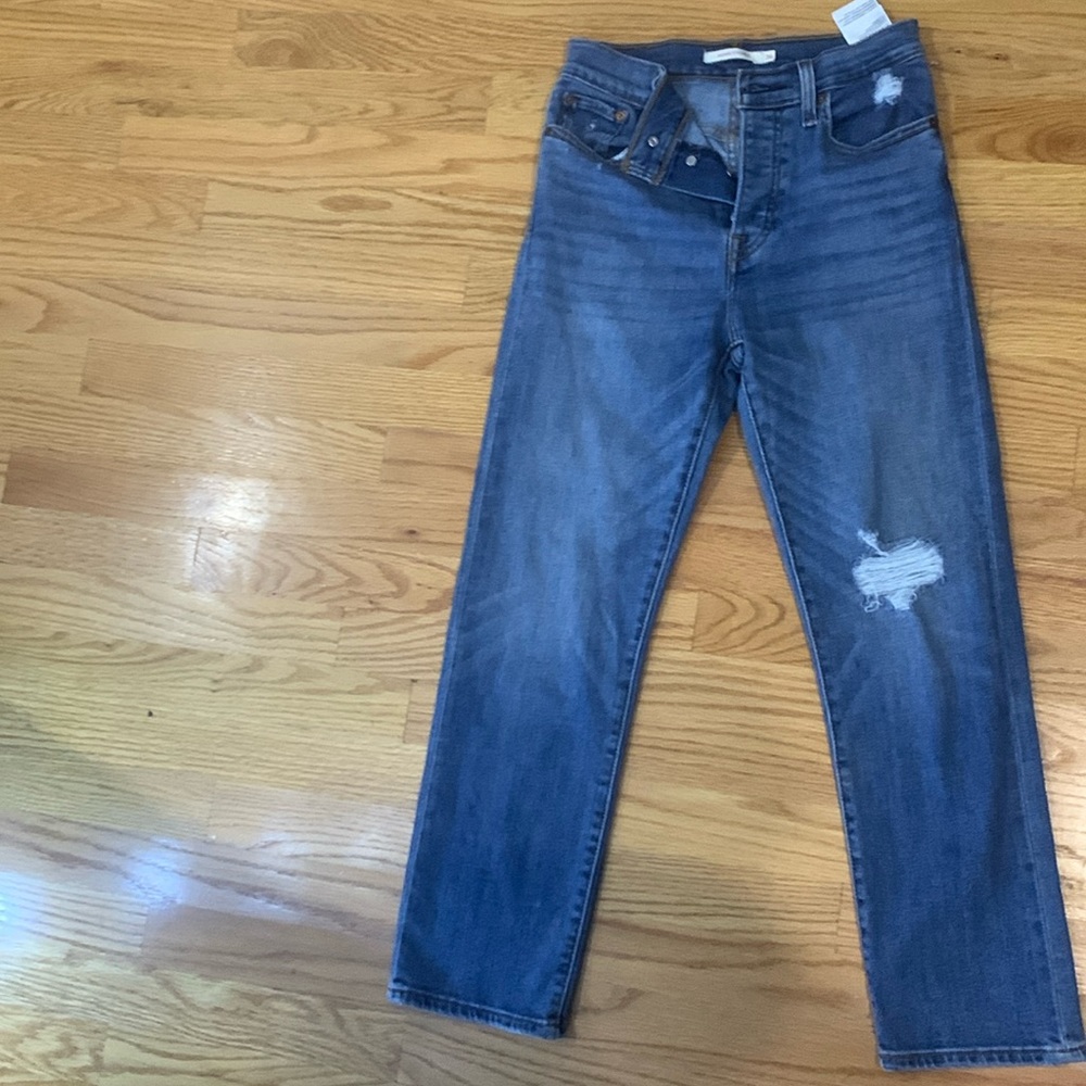 Dark wash Levi wedgie straight jeans